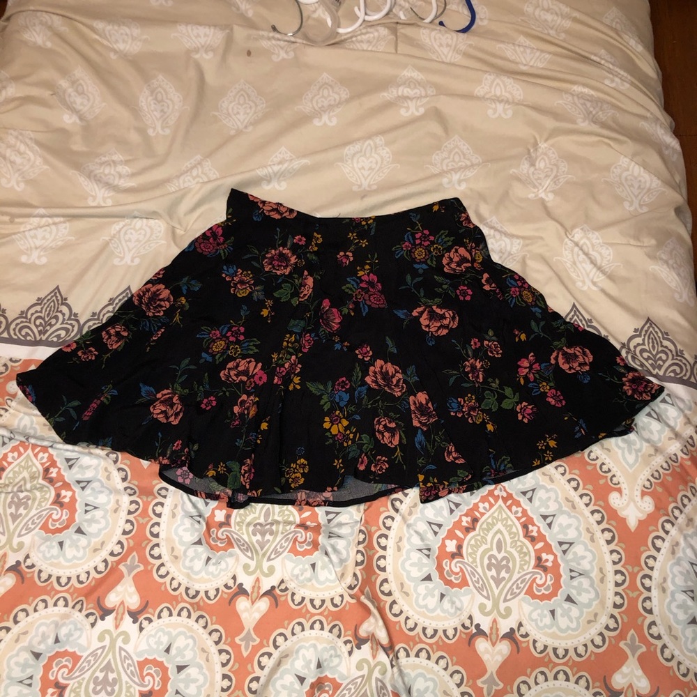 Floral mini skirt